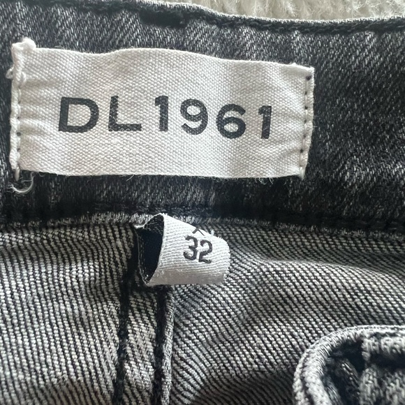 DL1961 Men's Cooper Relaxed Smoke Gray Skinny Fit Jean  32 - Picture 2 of 4